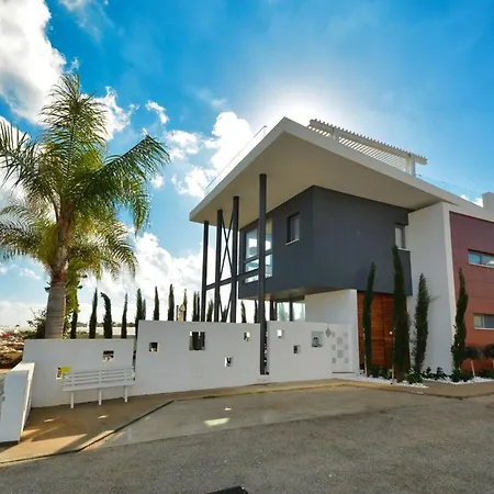 Limni Dyo - Luxurious Contemporary 3 Bedroom With Sea Views And Hot