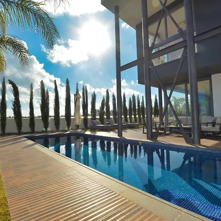 Limni Dyo - Luxurious Contemporary 3 Bedroom With Sea Views And Hot