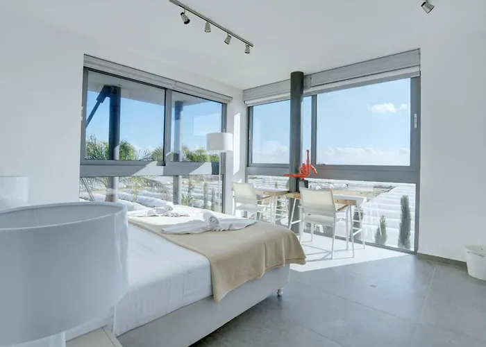 Limni Dyo - Luxurious Contemporary 3 Bedroom With Sea Views And Hot Villa