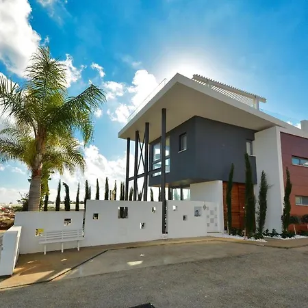Villa Villa Chivon Aq Wp8 Paralimni