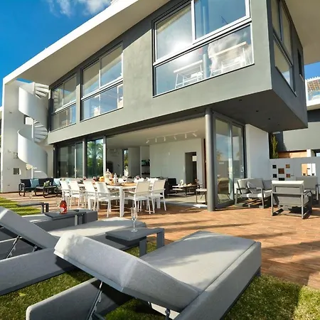 Villa Villa Chivon Aq Wp8