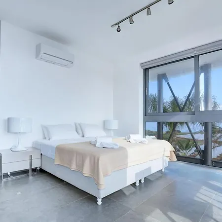 Limni Dyo - Luxurious Contemporary 3 Bedroom With Sea Views And Hot Tub Vila *