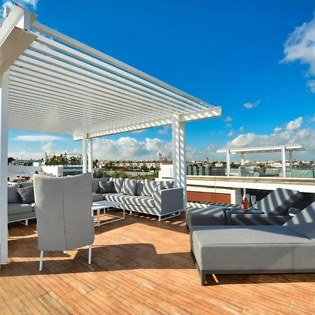 Limni Dyo - Luxurious Contemporary 3 Bedroom With Sea Views And Hot Paralimni