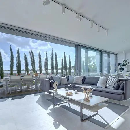 빌라 Limni Dyo - Luxurious Contemporary 3 Bedroom With Sea Views And Hot