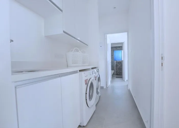 Limni Dyo - Luxurious Contemporary 3 Bedroom With Sea Views And Hot Vila *