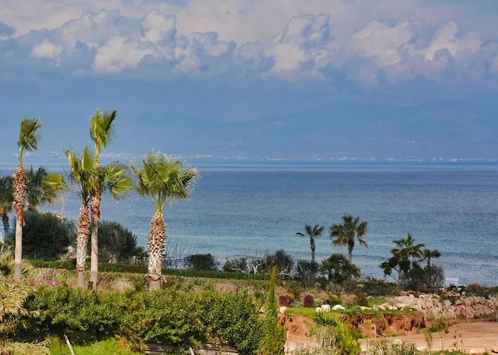 Limni Dyo - Luxurious Contemporary 3 Bedroom With Sea Views And Hot Vila *