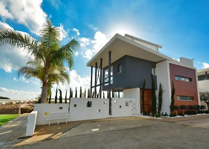 Limni Dyo - Luxurious Contemporary 3 Bedroom With Sea Views And Hot