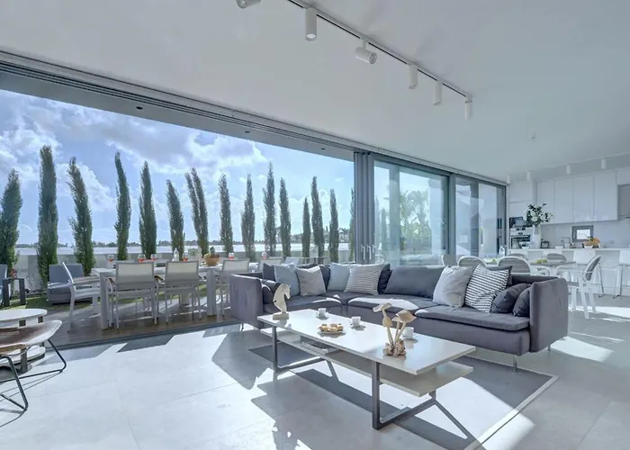 Villa Limni Dyo - Luxurious Contemporary 3 Bedroom With Sea Views And Hot